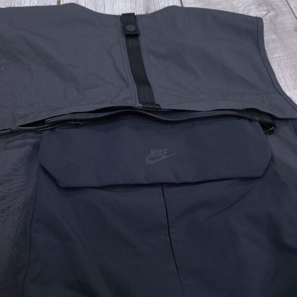 Nike Sportswear Vest Mens XL Black Tech Pack Full Zip Pocket Unlined Packable - Picture 3 of 8